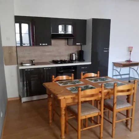Appart Entier De 49 M² Au Centre Apartamento Narbona